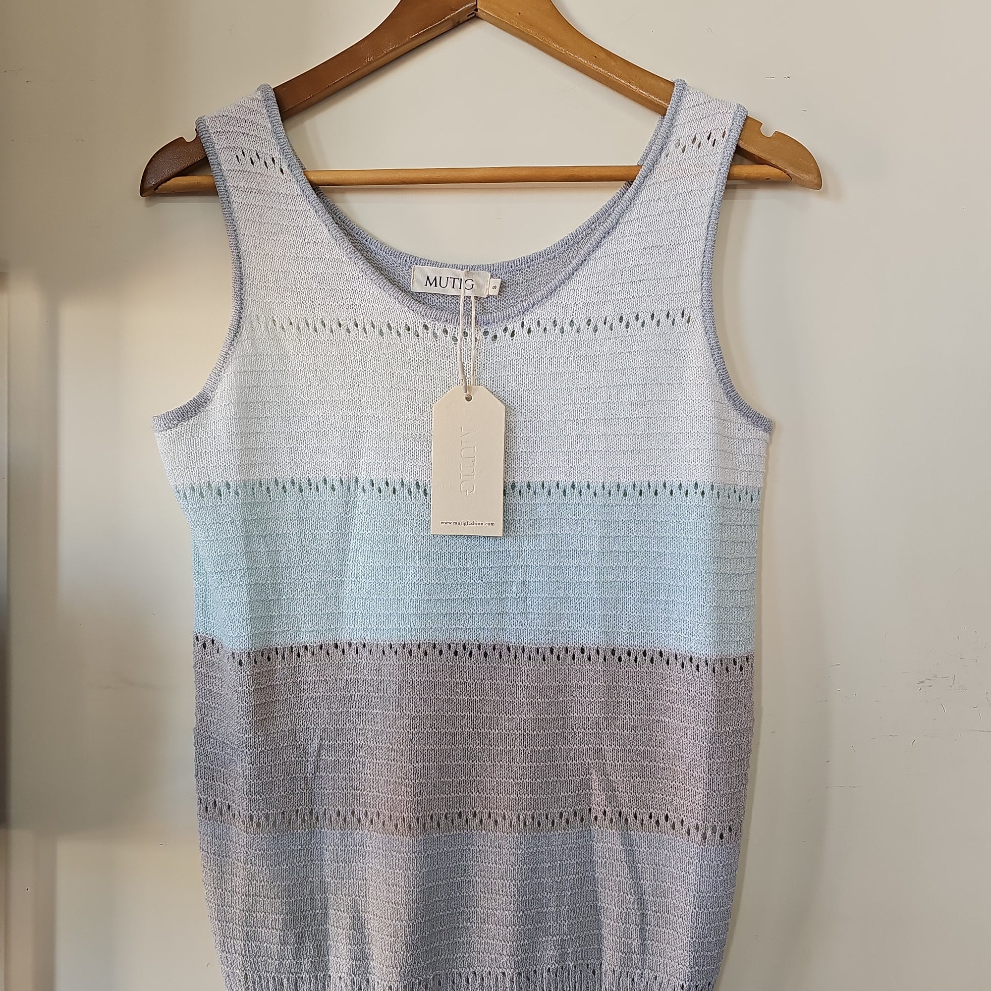 KNITTED SINGLET TOP