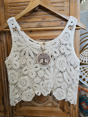 DAISY BLOOM CROCHET CROP TOP