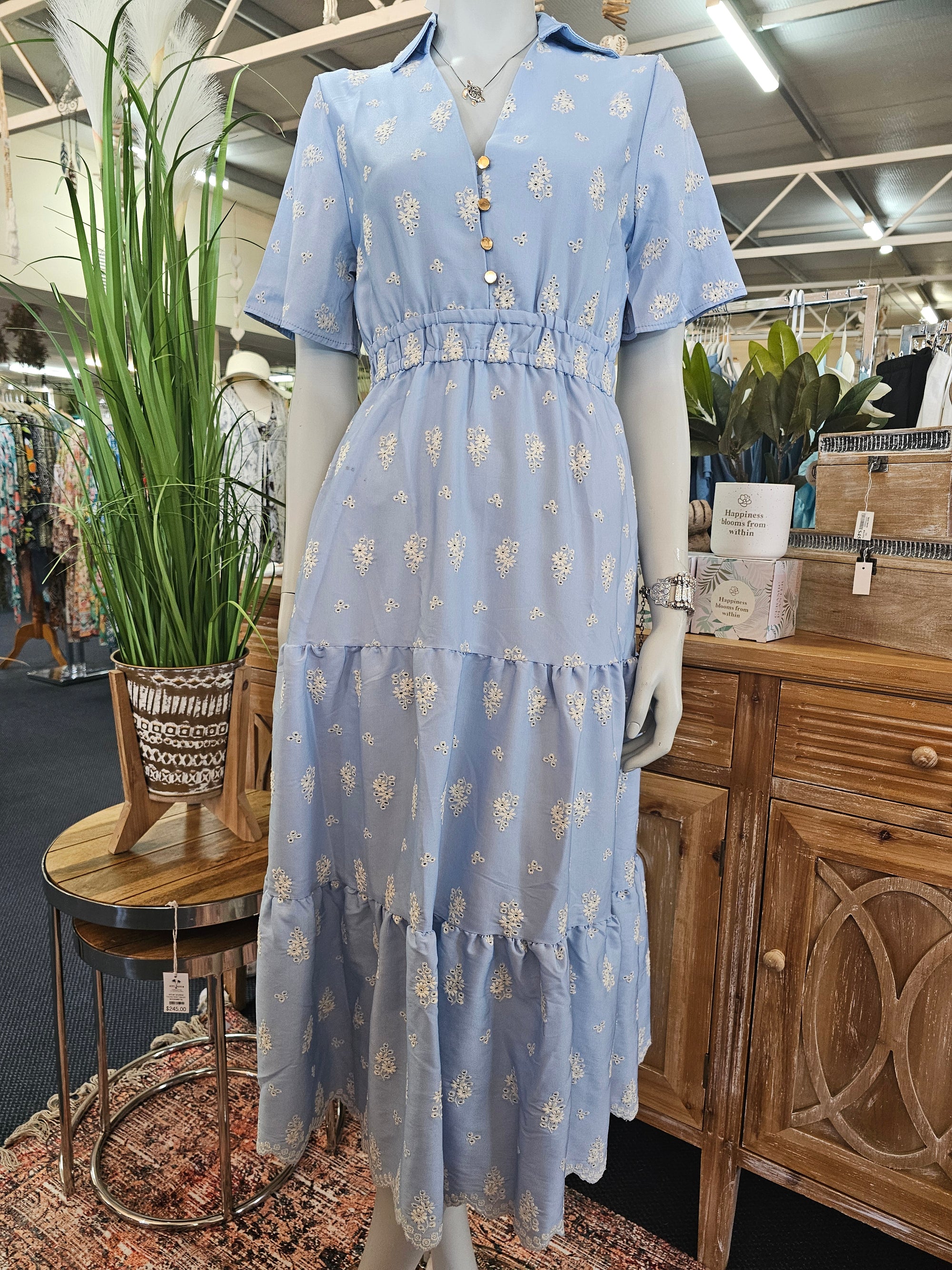 ARIA EMBROIDERED DAISY DRESS