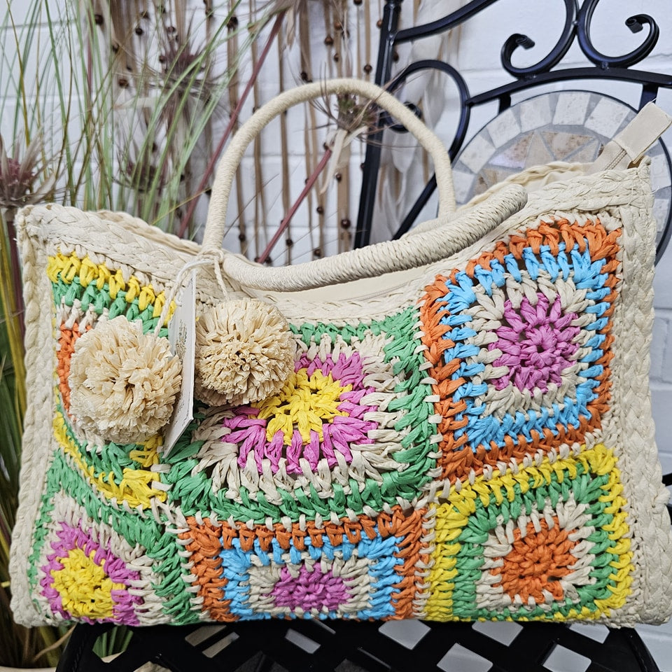 ISABELLA STRAW BAG WITH POM POM