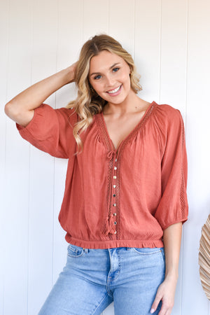 MICHI BUTTON TOP - LACE DETAIL