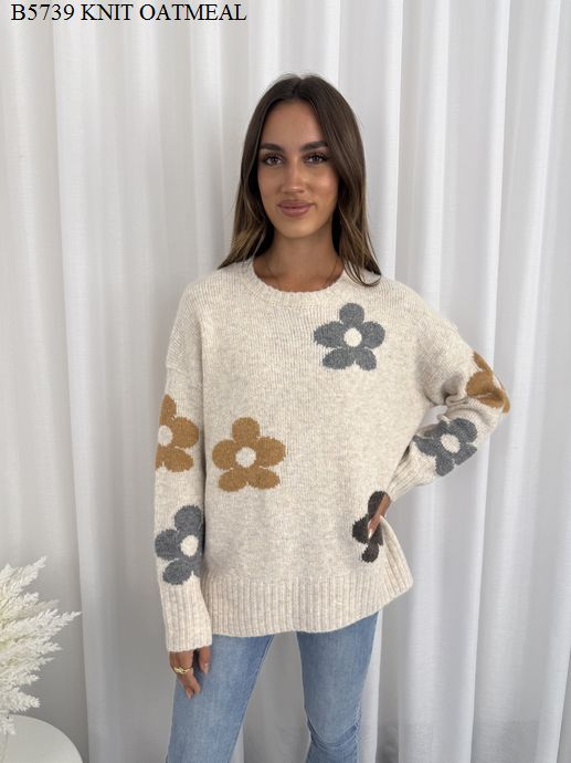 DESIREE FLOWER KNIT JUMPER