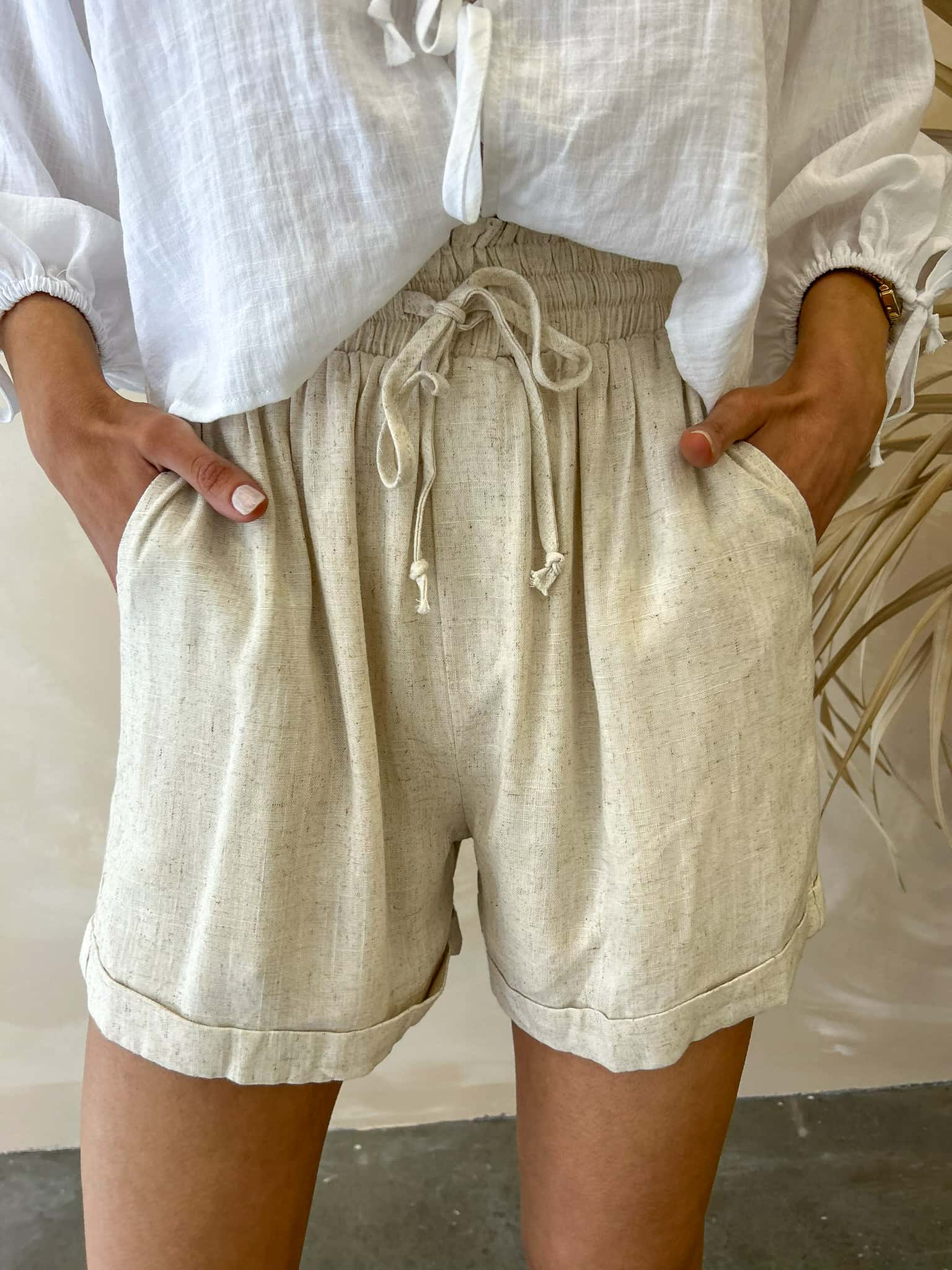 LUCIANNA LINEN SHORT NATURAL