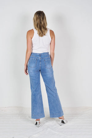 FLARED JEANS BY WAKEE DENIM