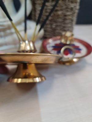 BRASS INCENCE STAND WITH HANDLE