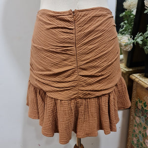 LATTE MINI SKIRT WITH FRILL