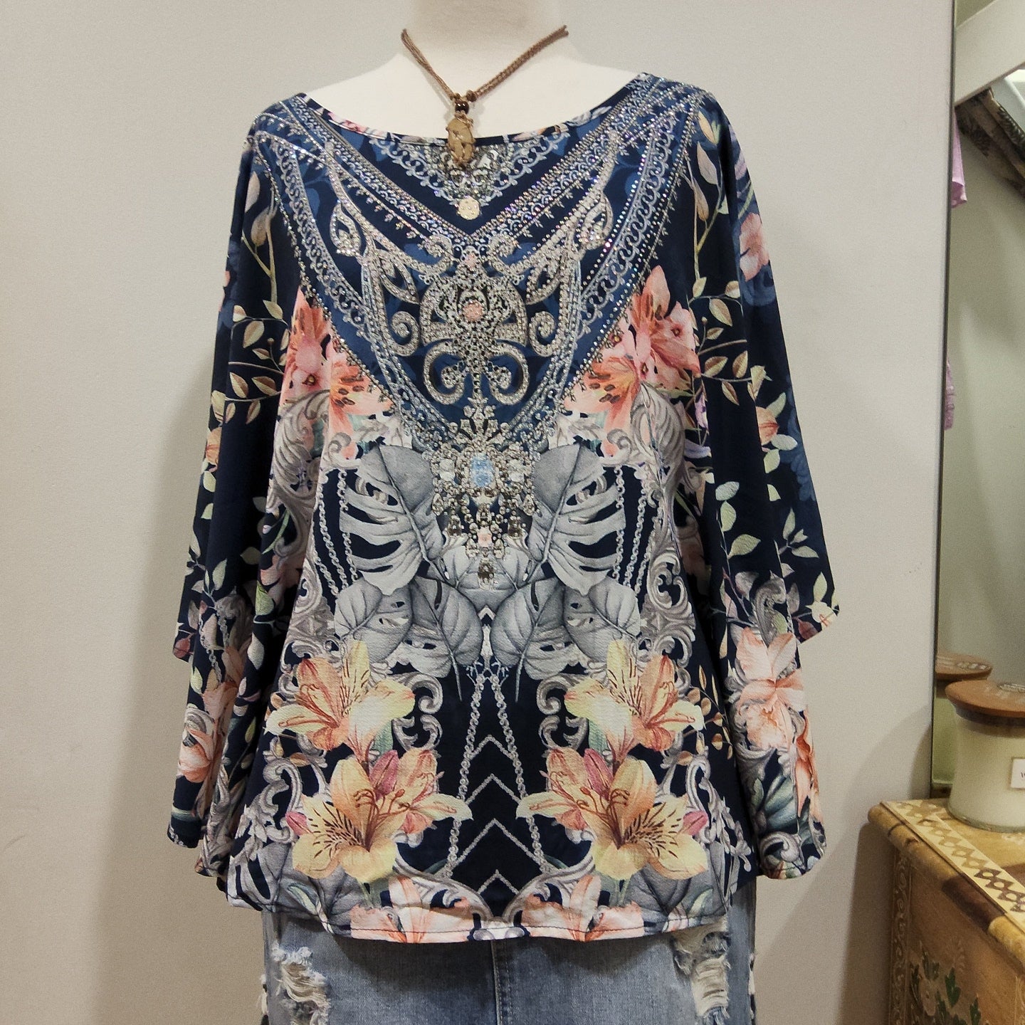 NAVY DIAMANTE KAFTAN TOP